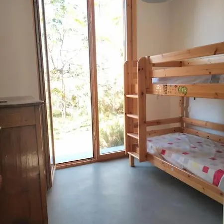 Casa De Diseno Con Piscina En Girona. Tatil Evi