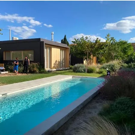 Casa De Diseno Con Piscina En Girona. Ferienhaus *