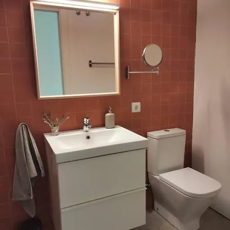 Casa De Diseno Con Piscina En Girona. Ferienhaus *