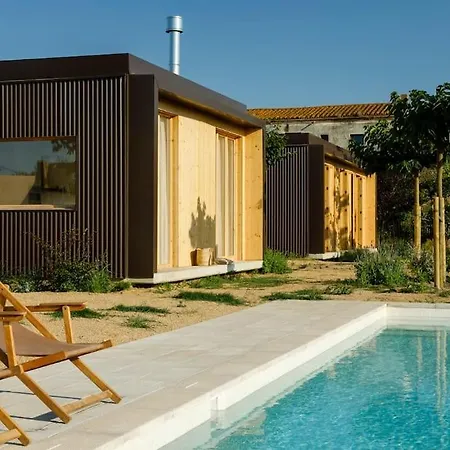 Casa De Diseno Con Piscina En Girona. * Ultramort