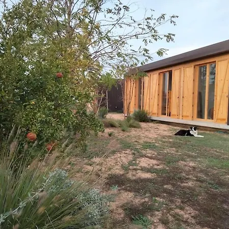 Casa De Diseno Con Piscina En Girona.